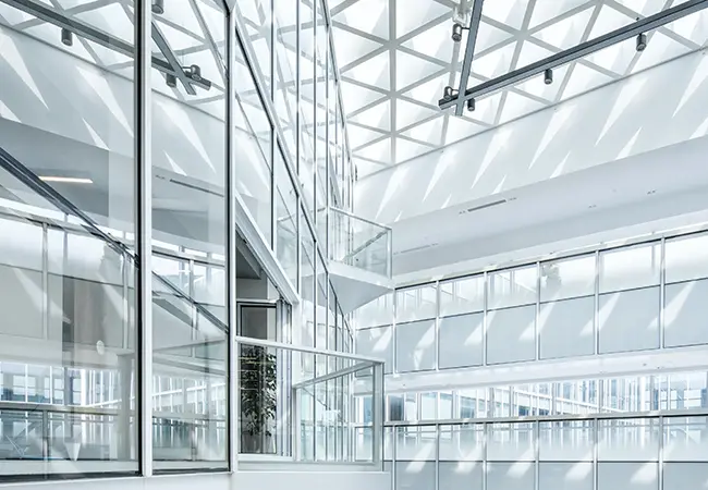 Arquitectura - iluminación en centros de trabajo.